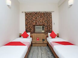 OYO 14577 Vijay Palace