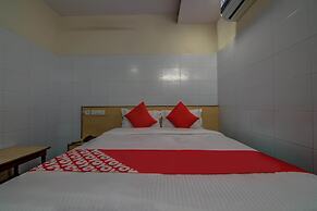 OYO 14669 Mayur's Residency