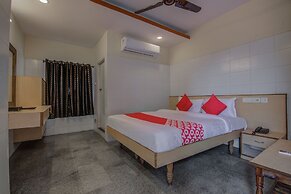 OYO 14669 Mayur's Residency