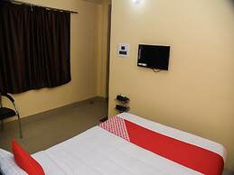 OYO 15071 Hotel Harsh Raj Residency