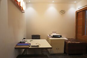 OYO 15183 JJK Home Stay