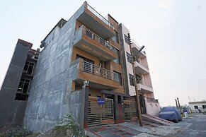 OYO 15183 JJK Home Stay