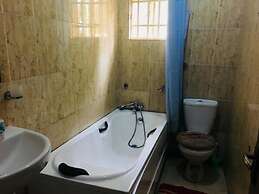 Feligold Royal Hotel Benin