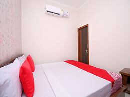 OYO 16431 Hotel New Comfort 1