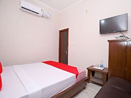 OYO 16431 Hotel New Comfort 1