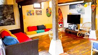 SURFtoLIVE House - Hostel
