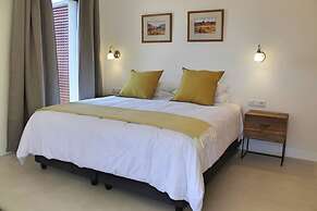 Quinta Inácia by Our Madeira