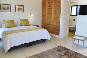 Quinta Inácia by Our Madeira