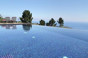 Quinta Inácia by Our Madeira