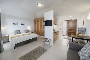 Quinta Inácia by Our Madeira