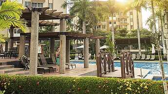 Costa Linda Condo 1.3