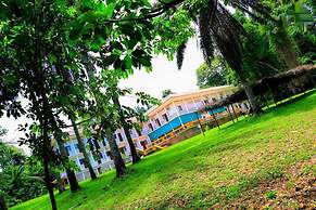 Complexe Hôtelier Food And Business