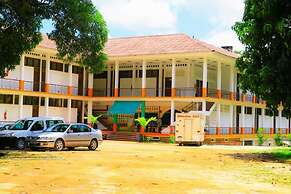 Complexe Hôtelier Food And Business