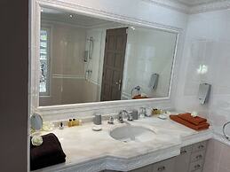 Residence Adam & Eve