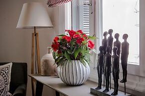 Virtue by Stylish Stays