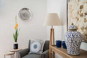 Virtue by Stylish Stays