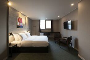 No.25 Signature Hotel Daechung