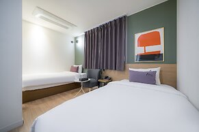 No.25 Signature Hotel Daechung