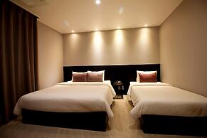 No.25 Signature Hotel Daechung