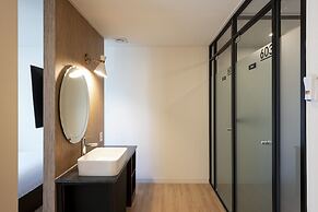 No.25 Signature Hotel Daechung