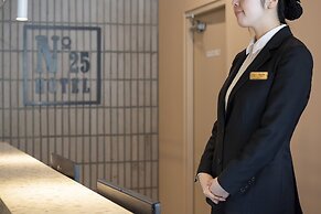 No.25 Signature Hotel Daechung