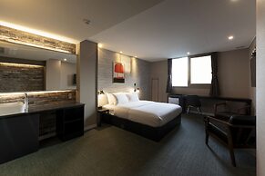 No.25 Signature Hotel Daechung