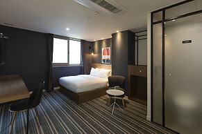 No.25 Signature Hotel Daechung