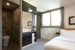 No.25 Signature Hotel Daechung