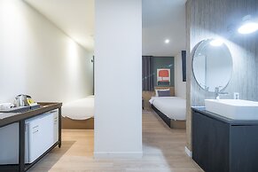 No.25 Signature Hotel Daechung