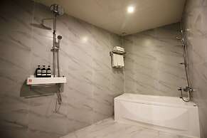 No.25 Signature Hotel Daechung