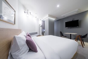 No.25 Signature Hotel Daechung