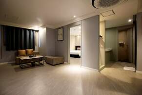 No.25 Signature Hotel Daechung