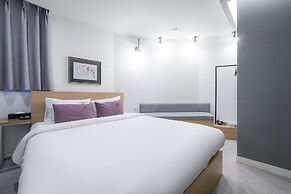 No.25 Signature Hotel Daechung