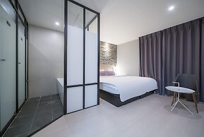 No.25 Signature Hotel Daechung