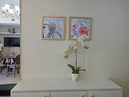 Venice Mall Area McKinley Hill Taguig BGC