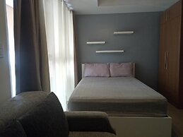 Venice Mall Area McKinley Hill Taguig BGC