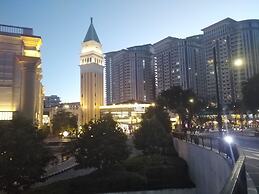 Venice Mall Area McKinley Hill Taguig BGC