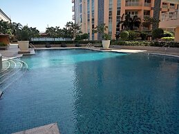 Venice Mall Area McKinley Hill Taguig BGC