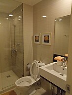 Venice Mall Area McKinley Hill Taguig BGC