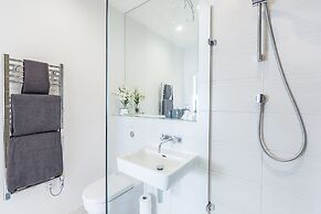 Heron House Apartments