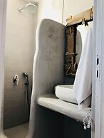 Sarakiniko View Studios