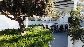 Sarakiniko View Studios