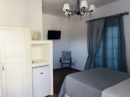 Sarakiniko View Studios