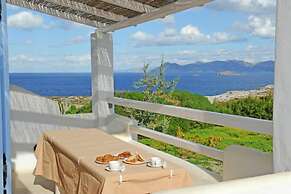 Sarakiniko View Studios