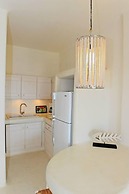 Sarakiniko View Studios