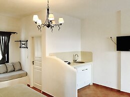 Sarakiniko View Studios