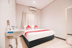 OYO 148 Cempaka Place Homestay