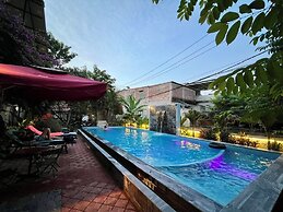 Funny Monkeys Homestay