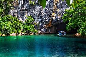 Funny Monkeys Homestay