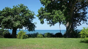 Capricorn Beach Cottages